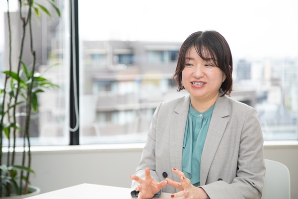 澤田さんのインタビュー風景